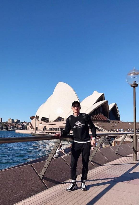 Đặng Thu Thảo mặc váy thùng thình rộ tin bầu bí lần 2 - Hoài Linh lần đầu dát cả cây hàng hiệu chất lừ-1