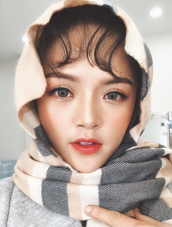 Thu Quỳnh đăng ảnh mặt mộc: 10 điểm da căng bóng nhưng đôi mắt sao thâm quầng thế này?-2