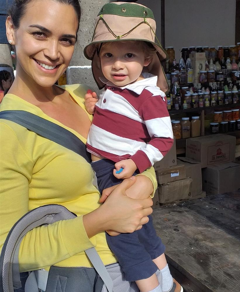 Bản tin Hoa hậu Hoàn vũ 16/11: Hoàng Thùy tất bật chuẩn bị trong khi đối thủ đã chính thức lên đường-9