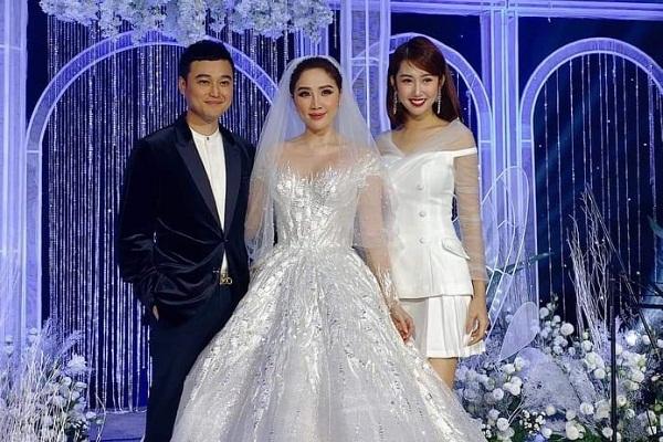 Siết chặt an ninh trong hôn lễ nhưng cô dâu Bảo Thy lại thoải mái khoe phòng cưới bên trong khách sạn 6 sao sang chảnh-4