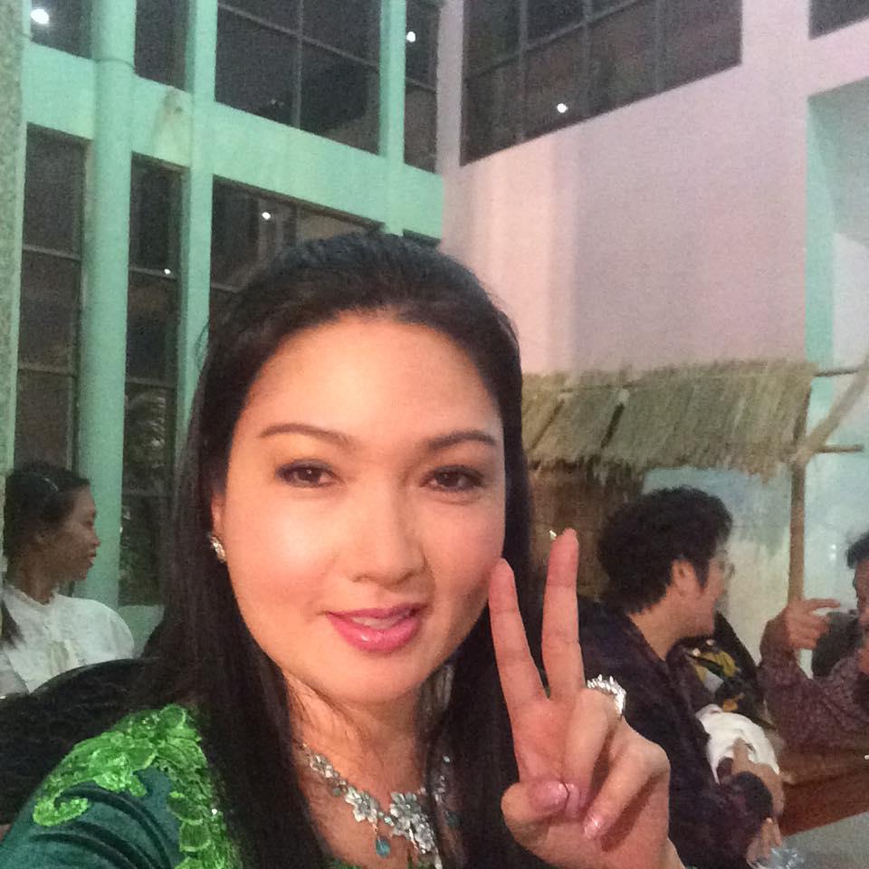 Chị gái Nhật Kim Anh chồng cũ em gái từng bạo hành, dí dao vào cổ bất chấp vợ bầu bí vượt mặt-3