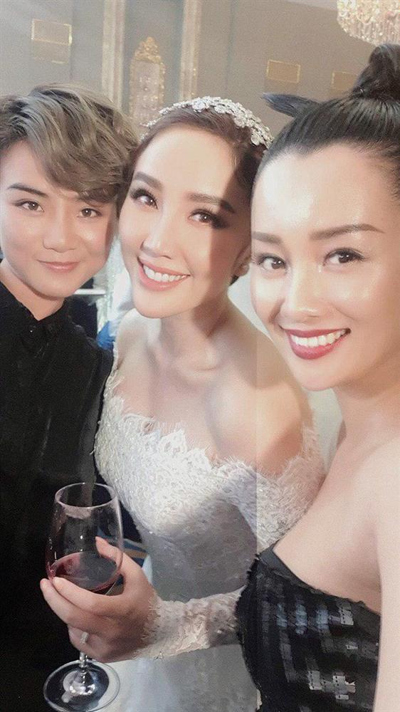 MC Thùy Dung bắt được hoa cưới từ Bảo Thy, dân mạng gọi tên Quỳnh Chi-1