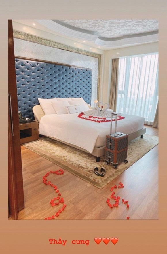 Đêm tân hôn không ai ngờ của Bảo Thy: Phòng hoa chúc im ắng, chú rể còn nguyên vest trên người-7