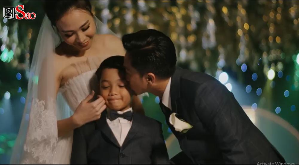Những khoảnh khắc xuất sắc trong đám cưới sao Việt: Cùng nhau xum vầy con anh - con em - con chúng ta-8