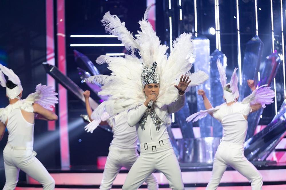 Quang Linh, Hà Hồ phấn khích hò hét cùng bản sao Minh Tuyết-7