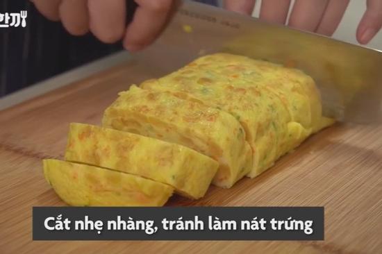 Cách làm trứng cuộn nhiều tầng chuẩn vị Hàn Quốc