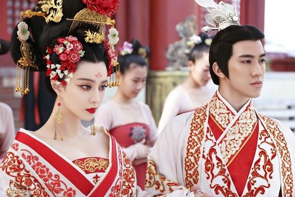 Số phận của những bộ trang phục vua chúa ở phim Trung Quốc-1