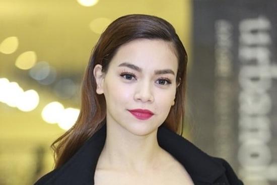 Hát theo từ khóa: Hồ Ngọc Hà liên tiếp xin dừng cuộc