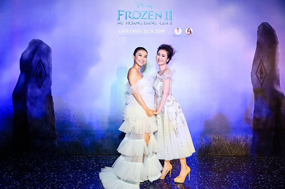 Tan chảy trước hình ảnh con út nhà Lý Hải - Minh Hà ngủ gục trên vai bố khi dự ra mắt phim Frozen 2-1