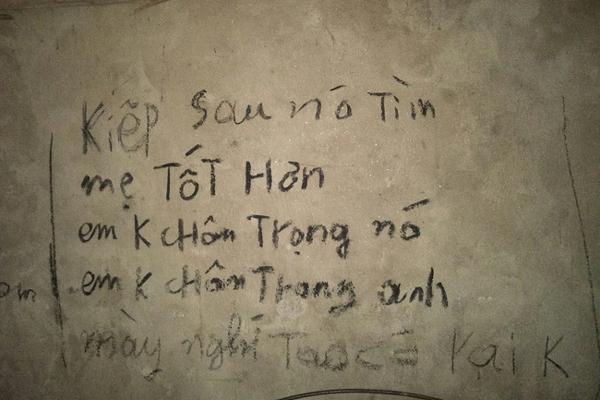 Vụ 3 bố con treo cổ tự tử ở Tuyên Quang: Ám ảnh những dòng chữ kín tường Anh cho em biết thế nào là đau khổ vô tận-5