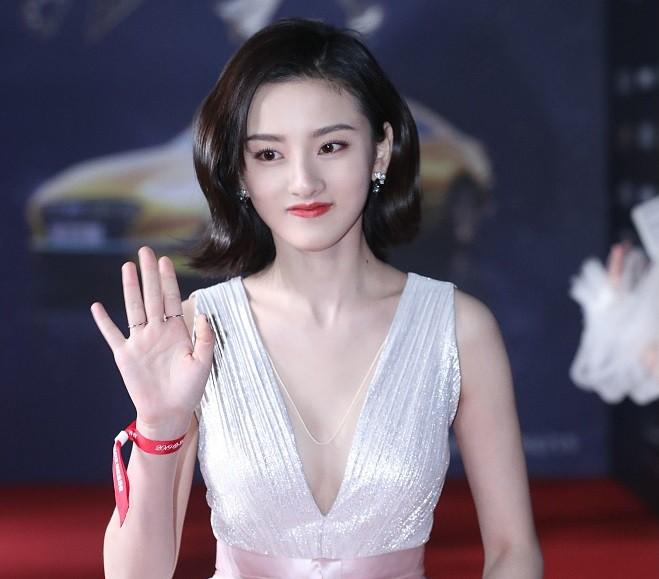 Góc nghiêng thu hút của Na Tra Tống Tổ Nhi-3