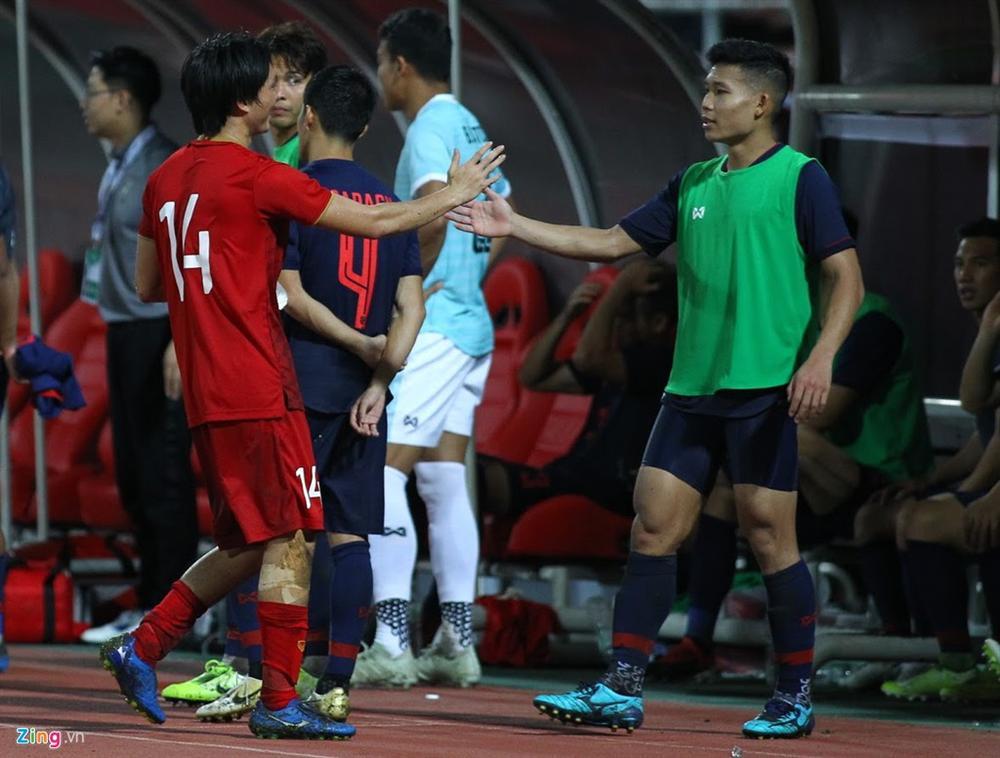 Tuấn Anh và tình bạn ít người biết với tiền vệ Thái Lan-2