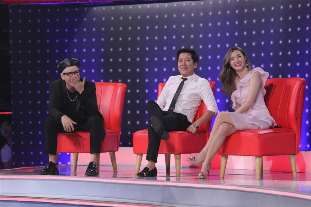 Có thâm niên ế bền vững, Midu lại công khai tán tỉnh trai đẹp trên sóng truyền hình-1