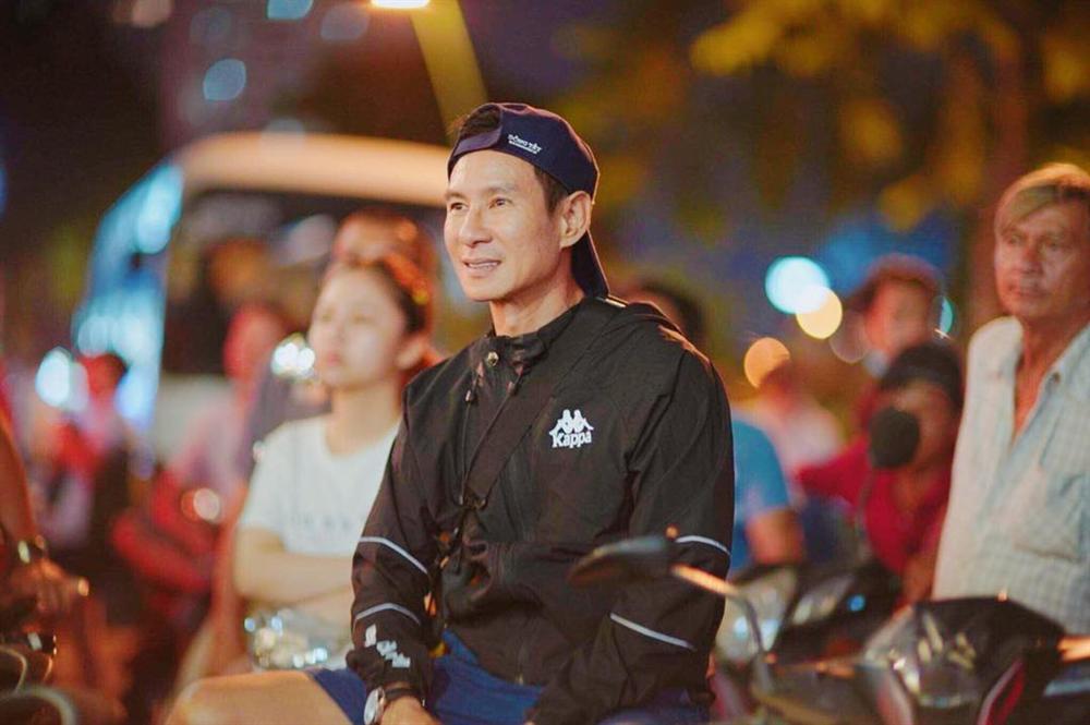 Khoảnh khắc khóc, cười của nghệ sĩ sau trận Việt Nam - Thái Lan-9