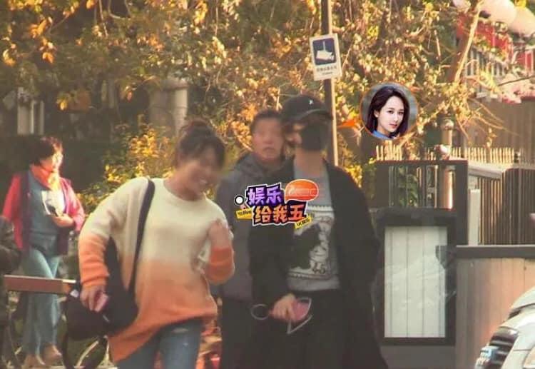 Dương Tử lộ ảnh tới bệnh viện phẫu thuật thẩm mỹ-3