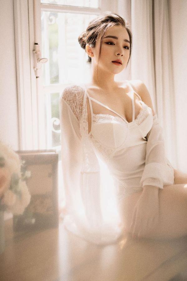 Khi hot girl đi làm ca sĩ: Người bị chỉ trích, kẻ bị xóa kênh YouTube-9