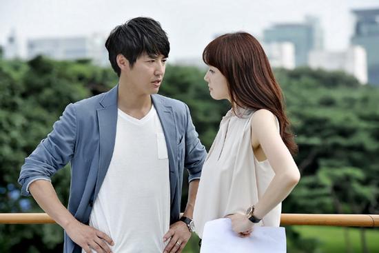 Cặp cung hoàng đạo khắc khẩu nhưng kết hợp làm ăn tiền bạc lại về ào ào, sự nghiệp hanh thông