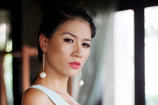 Dọn nhà đón Tết giúp Trang Trần, người thân tiện tay vứt luôn xấp tiền dày cộp-8