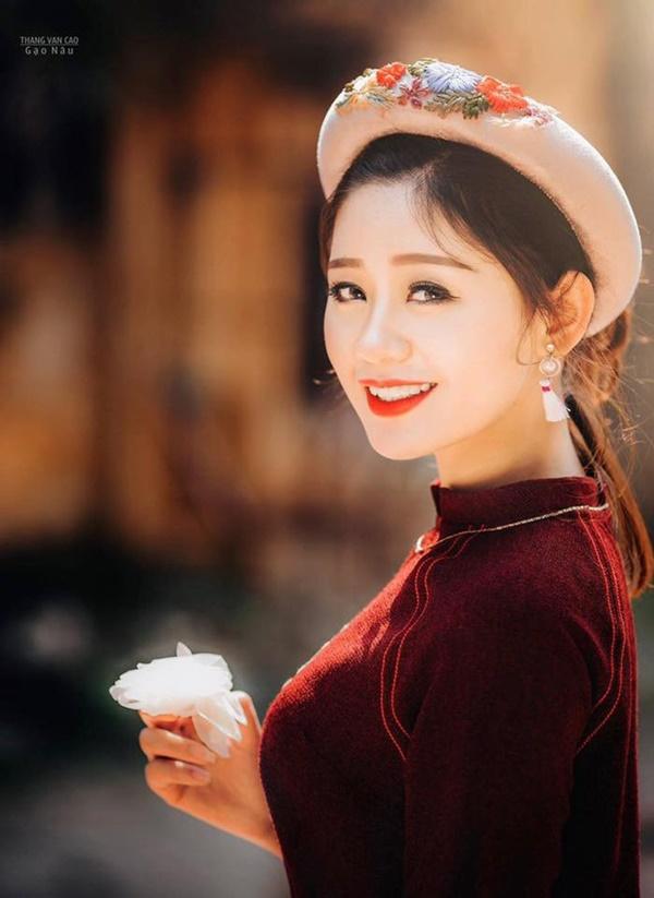 5 cô giáo sinh năm 1997 nổi tiếng trên mạng với nhan sắc ngọt ngào-6