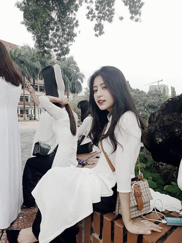 5 cô giáo sinh năm 1997 nổi tiếng trên mạng với nhan sắc ngọt ngào-10