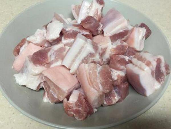 Đổ sai loại nước, đi tong nồi thịt kho tàu đun cả buổi-1