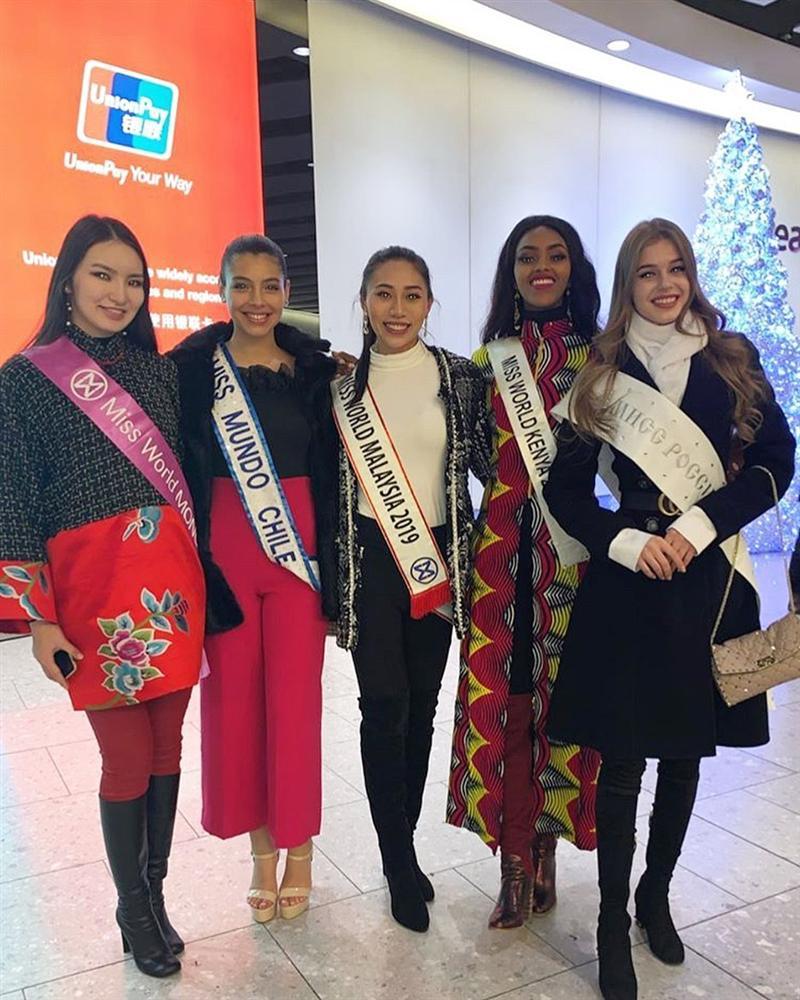 HOANG MANG: Thí sinh Miss World 2019 đã tề tựu ở Anh, Lương Thùy Linh vẫn chưa lên đường-3