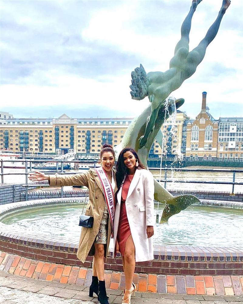 HOANG MANG: Thí sinh Miss World 2019 đã tề tựu ở Anh, Lương Thùy Linh vẫn chưa lên đường-7