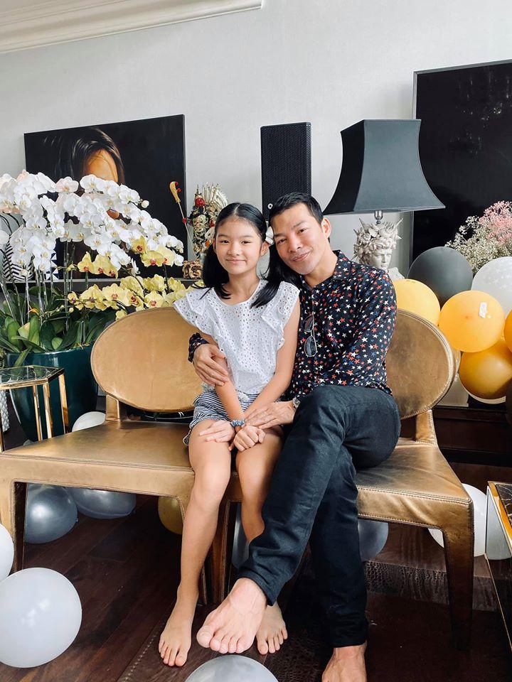 Mới 6 tuổi, con gái Thủy Tiên - Công Vinh đã sở hữu chiều cao vượt trội, gia nhập hội chân dài ái nữ nhà sao Việt-10