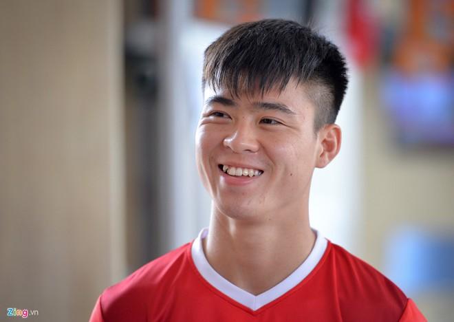 Cầu thủ Hồng Duy Văn Toàn thích nhuộm tóc màu nổi nhất đội tuyển Việt Nam