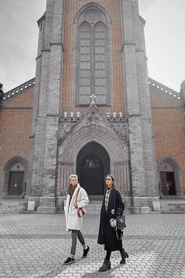 BB Trần - Hải Triều sánh đôi đi du lịch, dân mạng hết hồn tưởng hai công công tuổi xế chiều-6