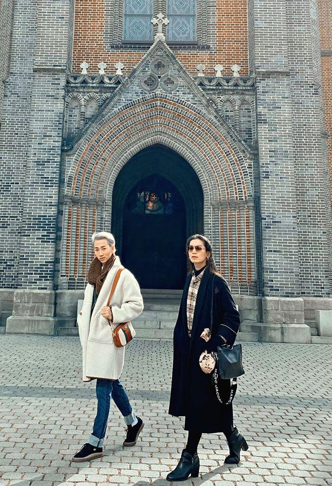 BB Trần - Hải Triều sánh đôi đi du lịch, dân mạng hết hồn tưởng hai công công tuổi xế chiều-8