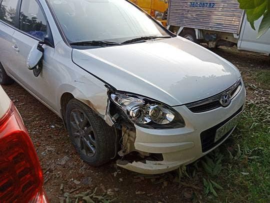 Chủ tịch xã tông xe vào 2 học sinh, quát mắng rồi bỏ đi-2