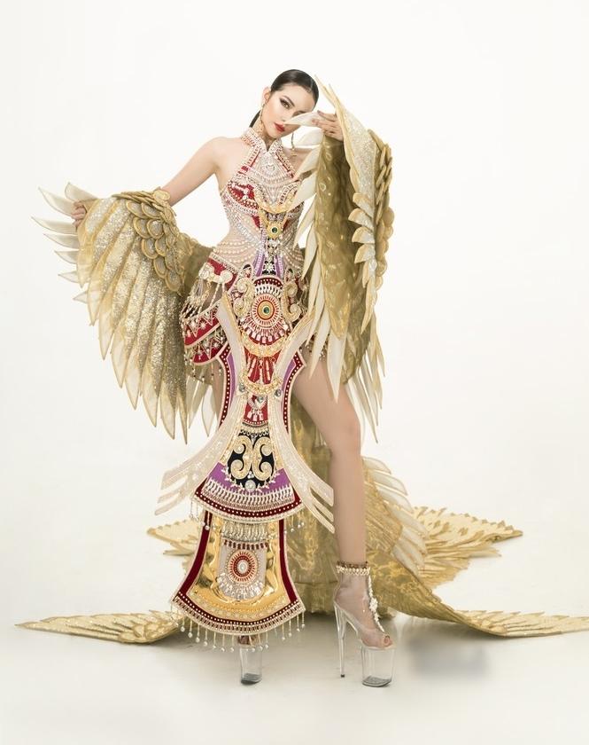 Sau lùm xùm quỵt tiền, đổi nhà thiết kế ngay phút chót, Ngọc Châu khoe bộ trang phục dân tộc chính thức tại Miss Supranational 2019-3