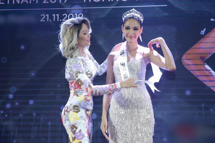 Cư dân mạng phản ứng trước câu trả lời hồn nhiên của Hoàng Thùy trước thềm Miss Universe 2019-1