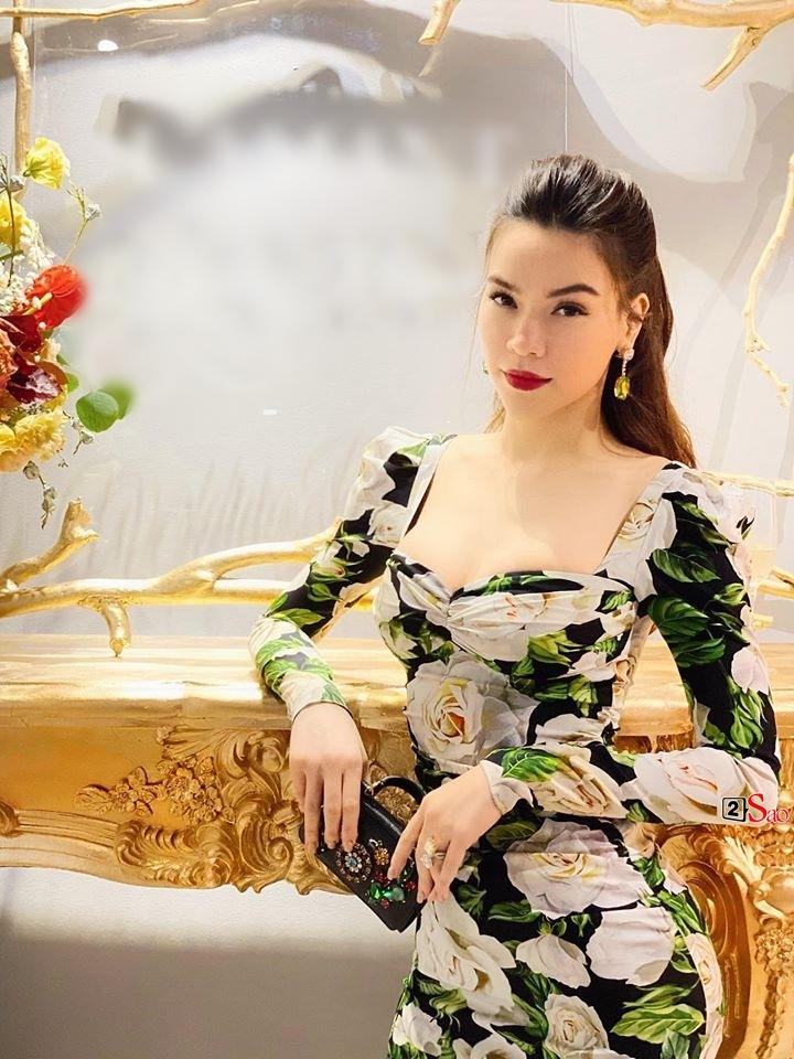 Hồ Ngọc Hà nhiều lần đụng hàng sao thế giới nhưng cao tay hơn ở cách dùng phụ kiện-2