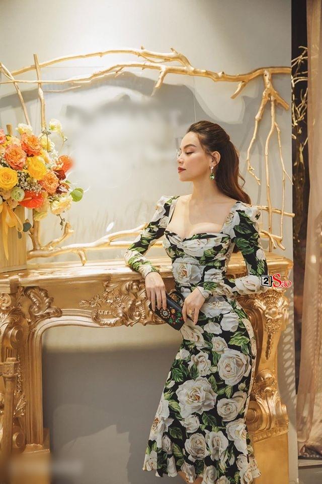 Hồ Ngọc Hà nhiều lần đụng hàng sao thế giới nhưng cao tay hơn ở cách dùng phụ kiện-3