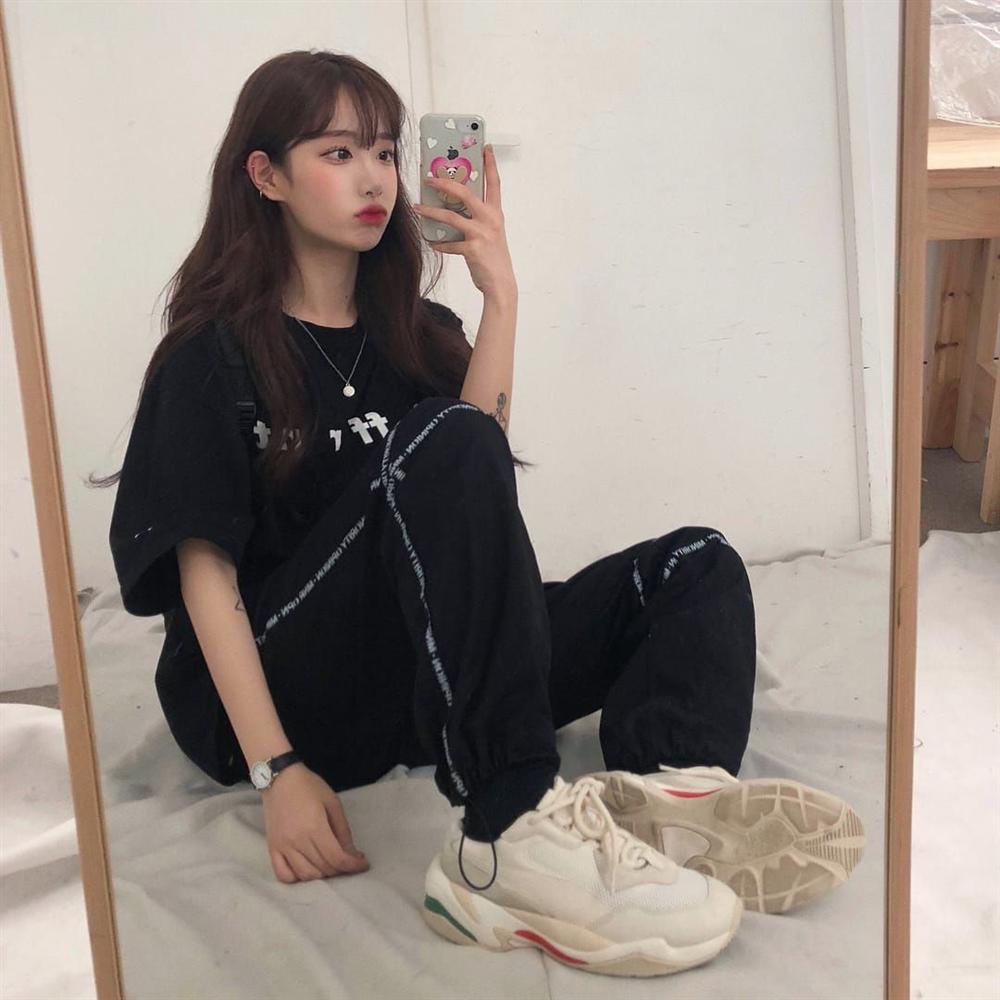 Tử vi Thứ bảy ngày 23/11/2019 của 12 cung hoàng đạo: Sư Tử gây chuyện cãi vã, Song Ngư rạn nứt tình cảm-1