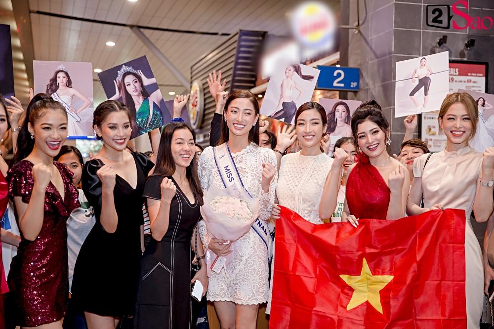 Dàn hoa hậu đổ bộ sân bay lúc nửa đêm tiễn Lương Thùy Linh lên đường thi Miss World 2019-9