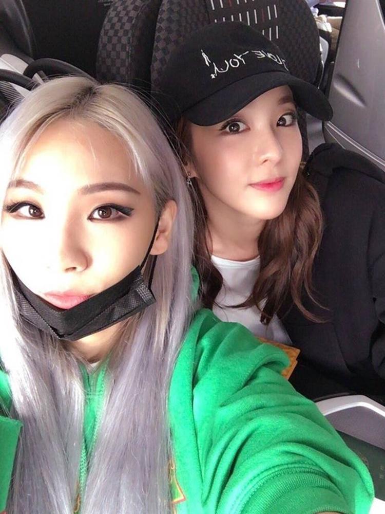 Bị YG tuyệt tình, CL lập kênh YouTube mới và động thái bất ngờ từ Dara-3