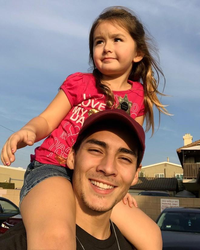 Stylist Lê Minh Ngọc và những ông bố đơn thân nổi tiếng trên mạng-5