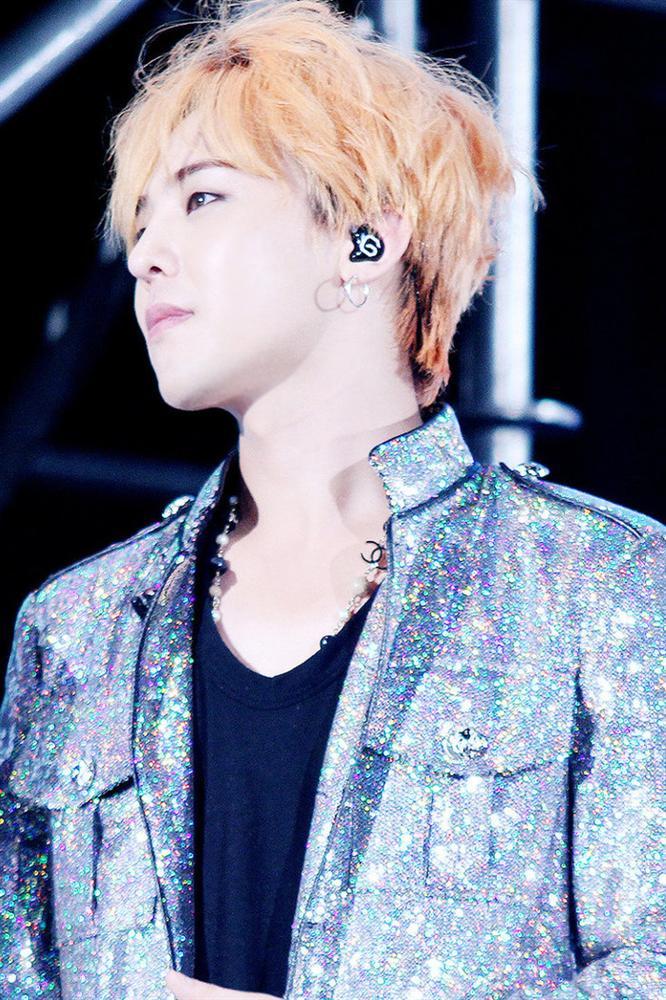 Chùm kín khăn để xuất hiện tại sự kiện kiểu này thì chỉ có thể là G-Dragon!-1