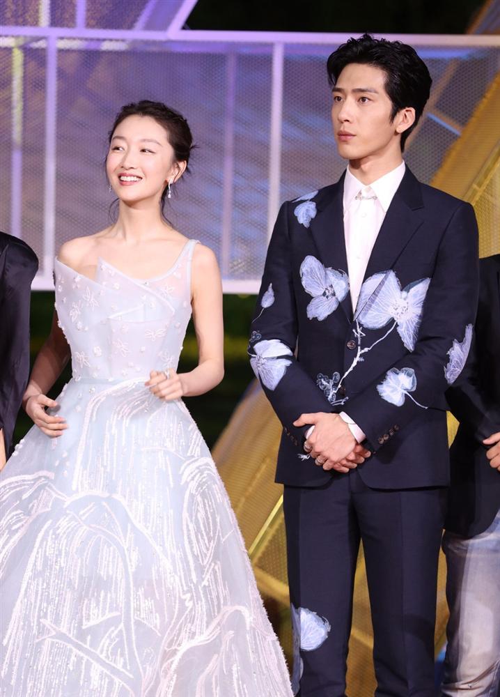 Lưu Thi Thi cùng hội chị em cạch mặt Dương Mịch?-13