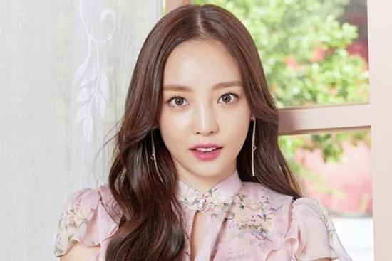 Knet bồi hồi nhìn lại nụ cười rạng rỡ của Goo Hara trong sân khấu gần nhất từ Zeep Tour 2019
