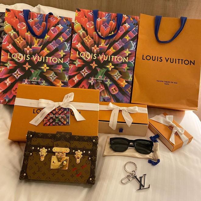 Duy Mạnh tặng bạn gái túi Louis Vuitton giá 5.500 USD-1