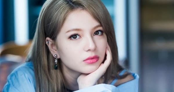 Vẻ đẹp lai của những nữ thần tượng Kpop-6