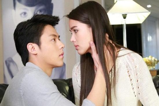 Người yêu cũ chê 'bẩn' không thèm lấy, 3 tháng sau qụy lụy quay lại xin cưới bằng được