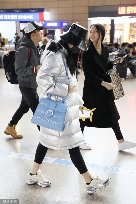 Sau tin đồn tái hợp Lý Thần, Phạm Băng Băng có màn đụng phụ kiện với Angelababy-2