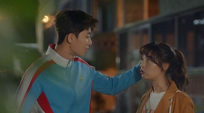 Những chàng ngốc cưa đổ chị đại trong phim Hàn-5