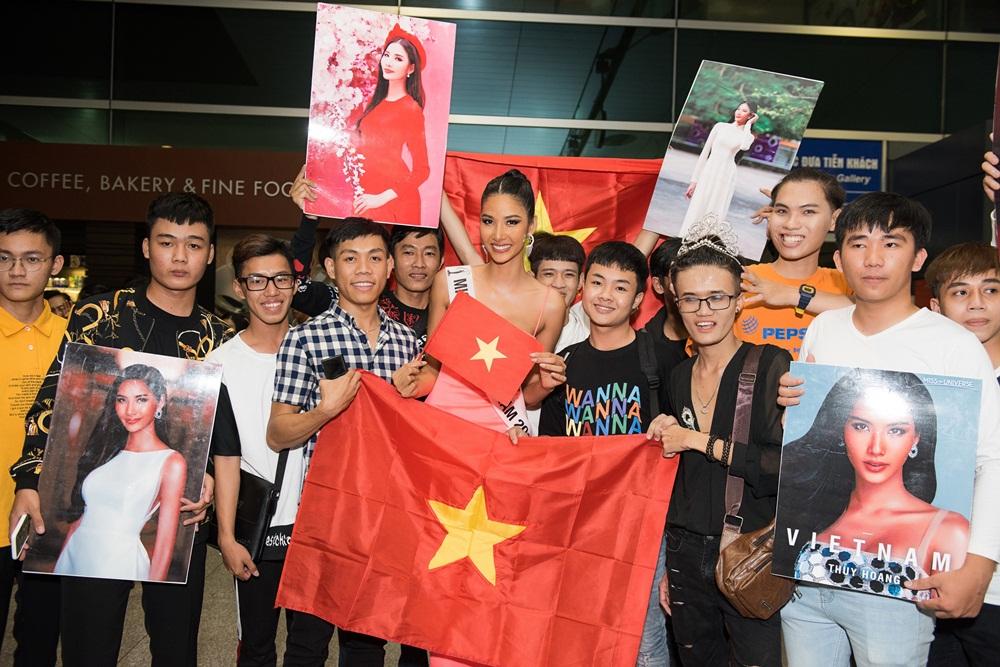 Tiễn Hoàng Thùy lên đường thi Miss Universe, HHen Niê ăn mặc siêu giản dị nhưng được khen vì lý do này!-8