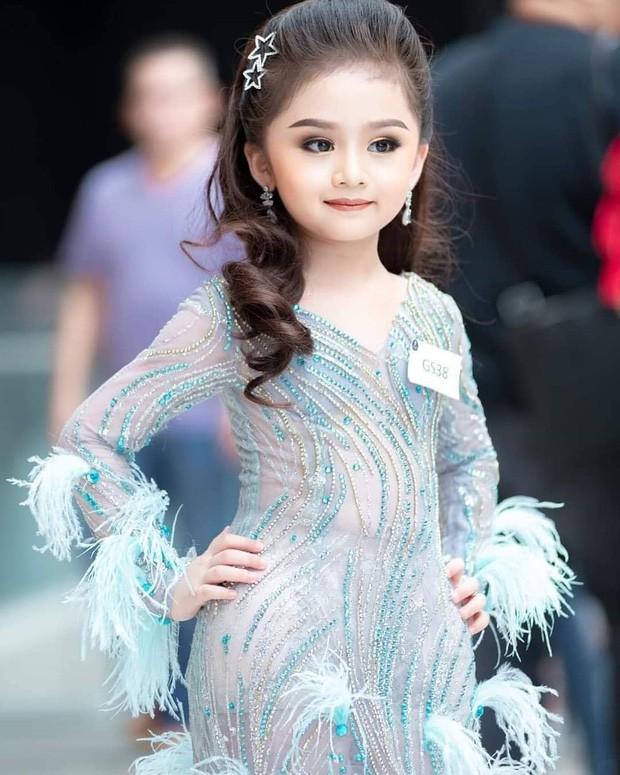 Cô bé 6 tuổi đăng quang Hoa hậu nhí Thái Lan 2019-3